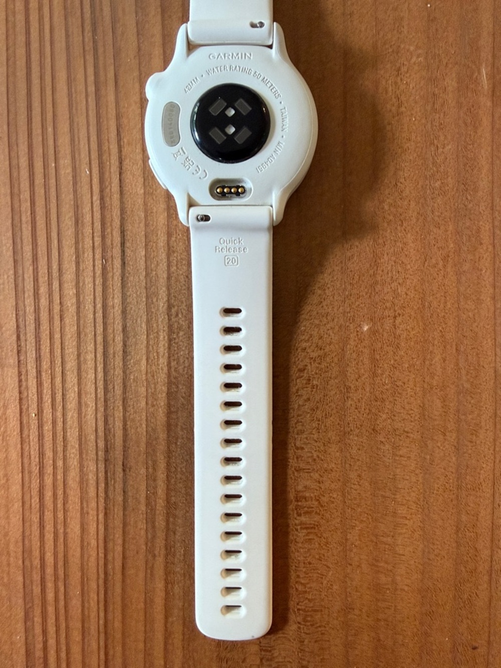 Garmin Vivoactive 6 Lunar Gold - Picture 4 of 9